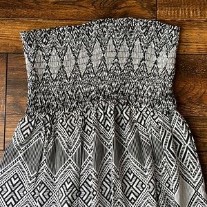 Forever 21 geometric print strapless maxi dress